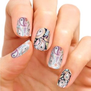 Color Street Oops a Paisley